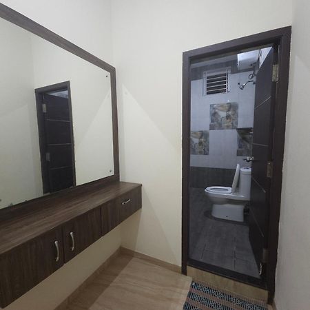 Shi'S Vilva - The Bungalow In Coimbatore - Near Airport, Kmch, Codesia ภายนอก รูปภาพ