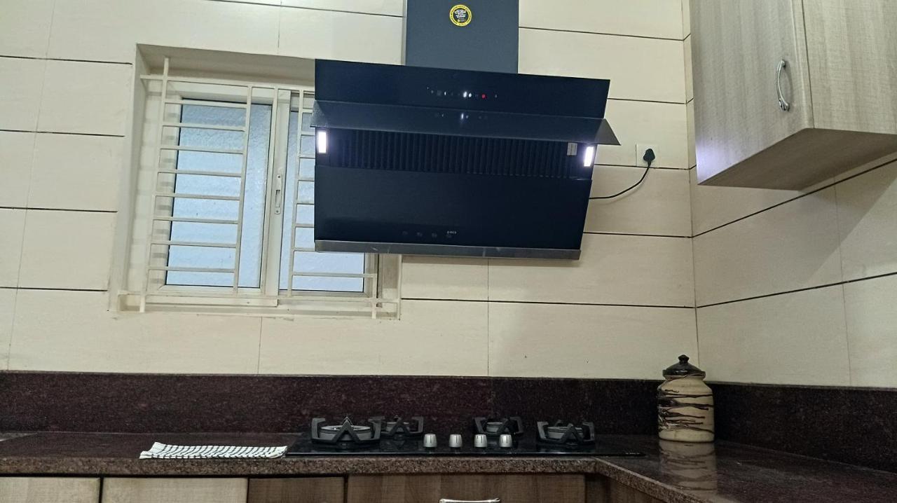 Shi'S Vilva - The Bungalow In Coimbatore - Near Airport, Kmch, Codesia ภายนอก รูปภาพ