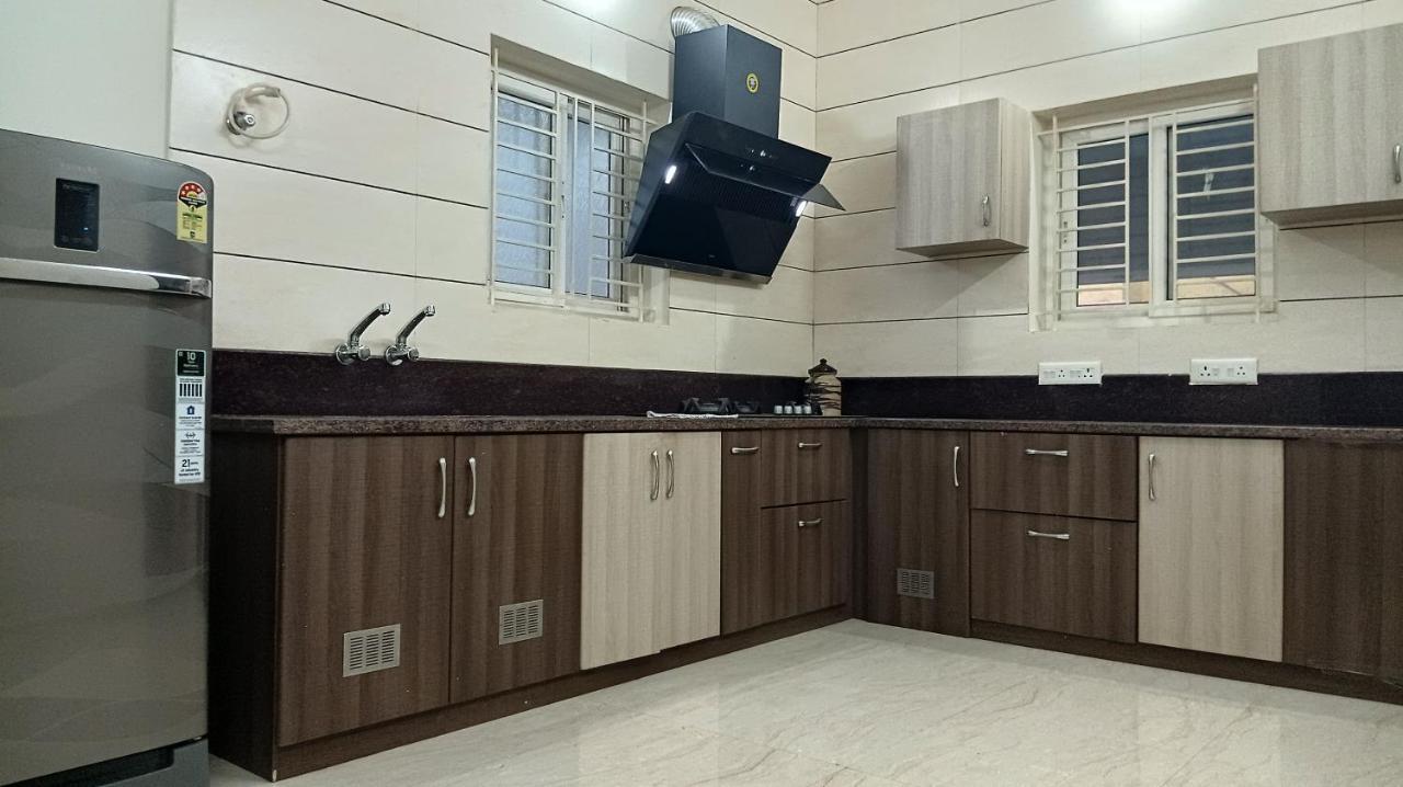 Shi'S Vilva - The Bungalow In Coimbatore - Near Airport, Kmch, Codesia ภายนอก รูปภาพ
