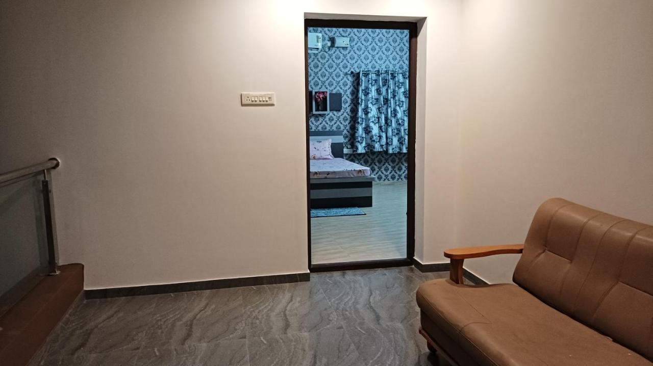 Shi'S Vilva - The Bungalow In Coimbatore - Near Airport, Kmch, Codesia ภายนอก รูปภาพ