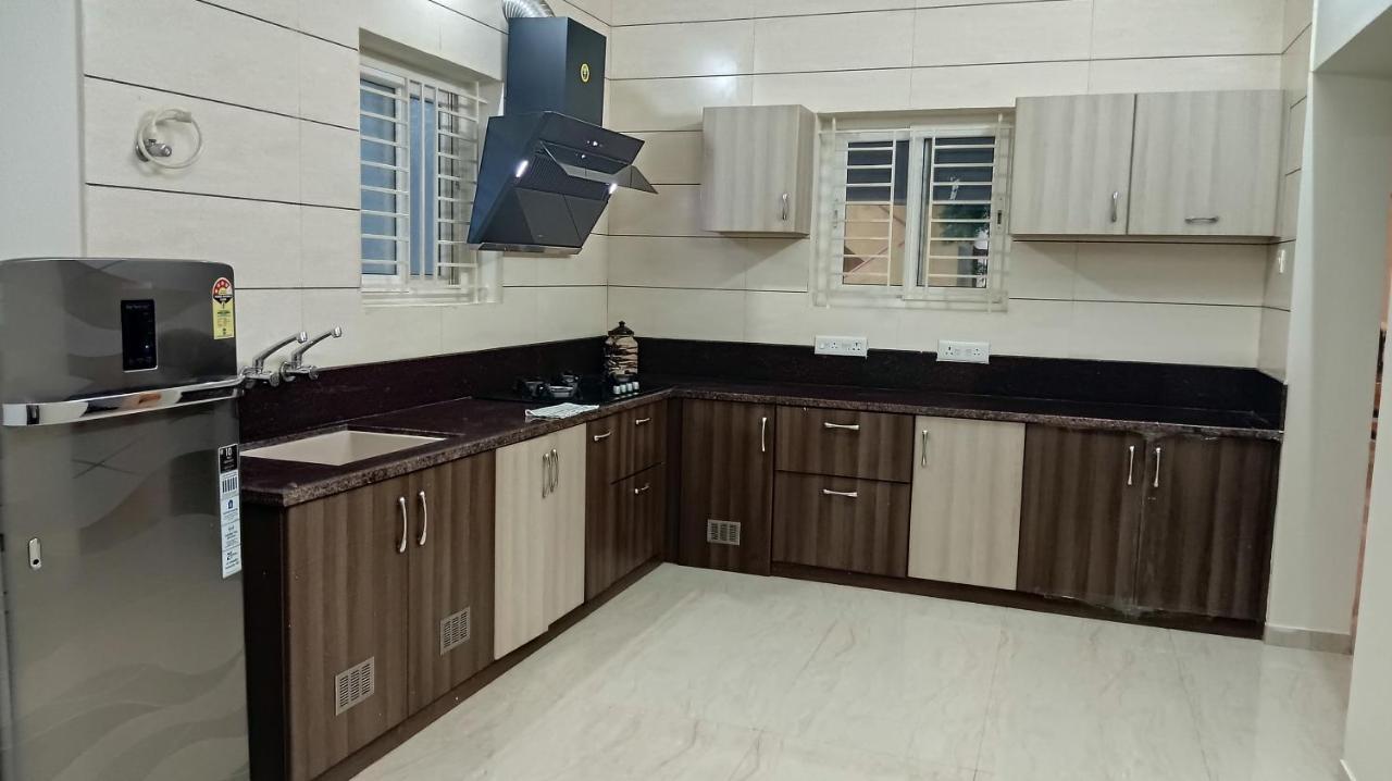 Shi'S Vilva - The Bungalow In Coimbatore - Near Airport, Kmch, Codesia ภายนอก รูปภาพ