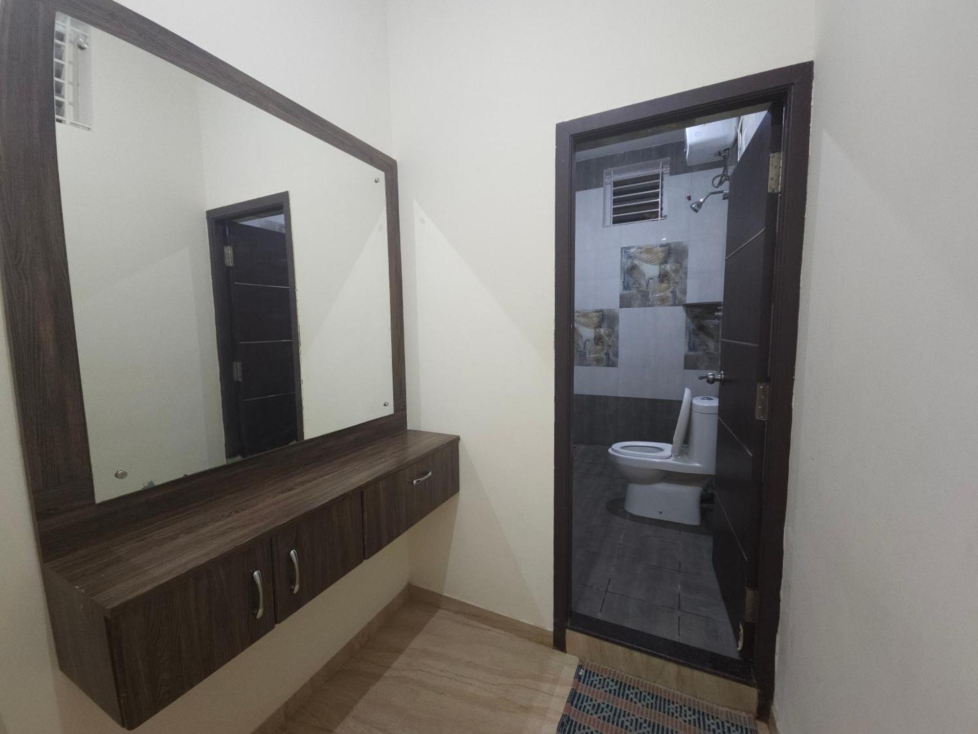 Shi'S Vilva - The Bungalow In Coimbatore - Near Airport, Kmch, Codesia ภายนอก รูปภาพ
